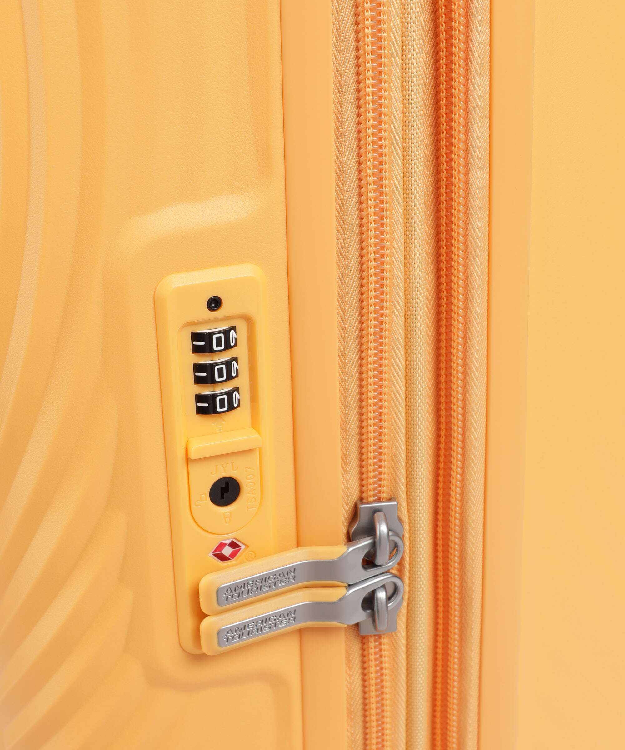American Tourister Mickey Magic Valise 4 roues mickey peachy orange - Image 3