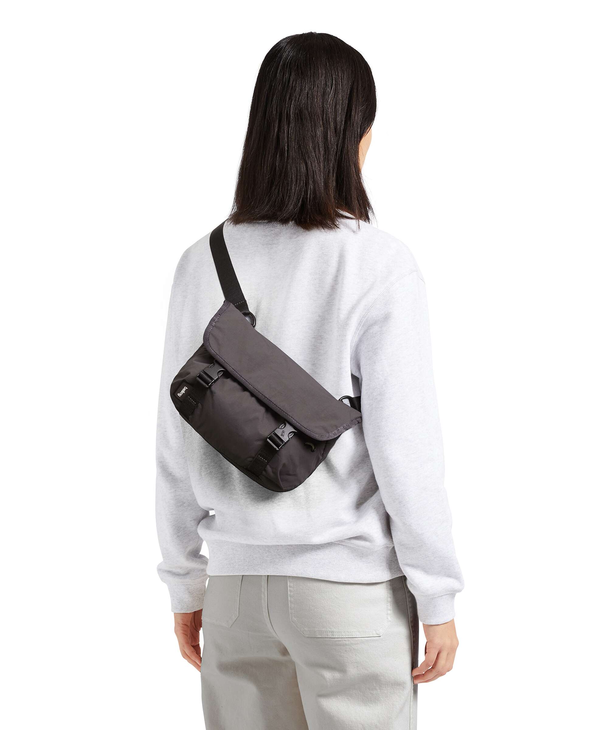 Bellroy Cinch 6 Mini Sac messager lilachaze - Image 3