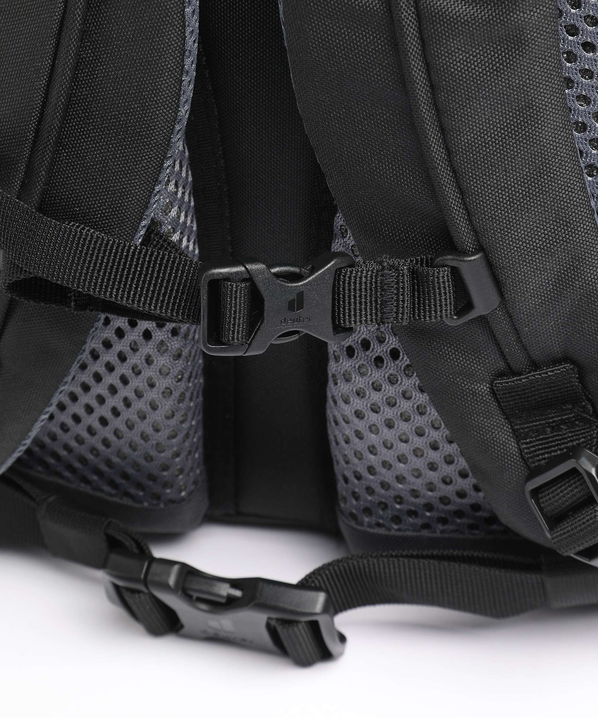 Deuter Gigant Sac à dos de randonnée black - Image 3