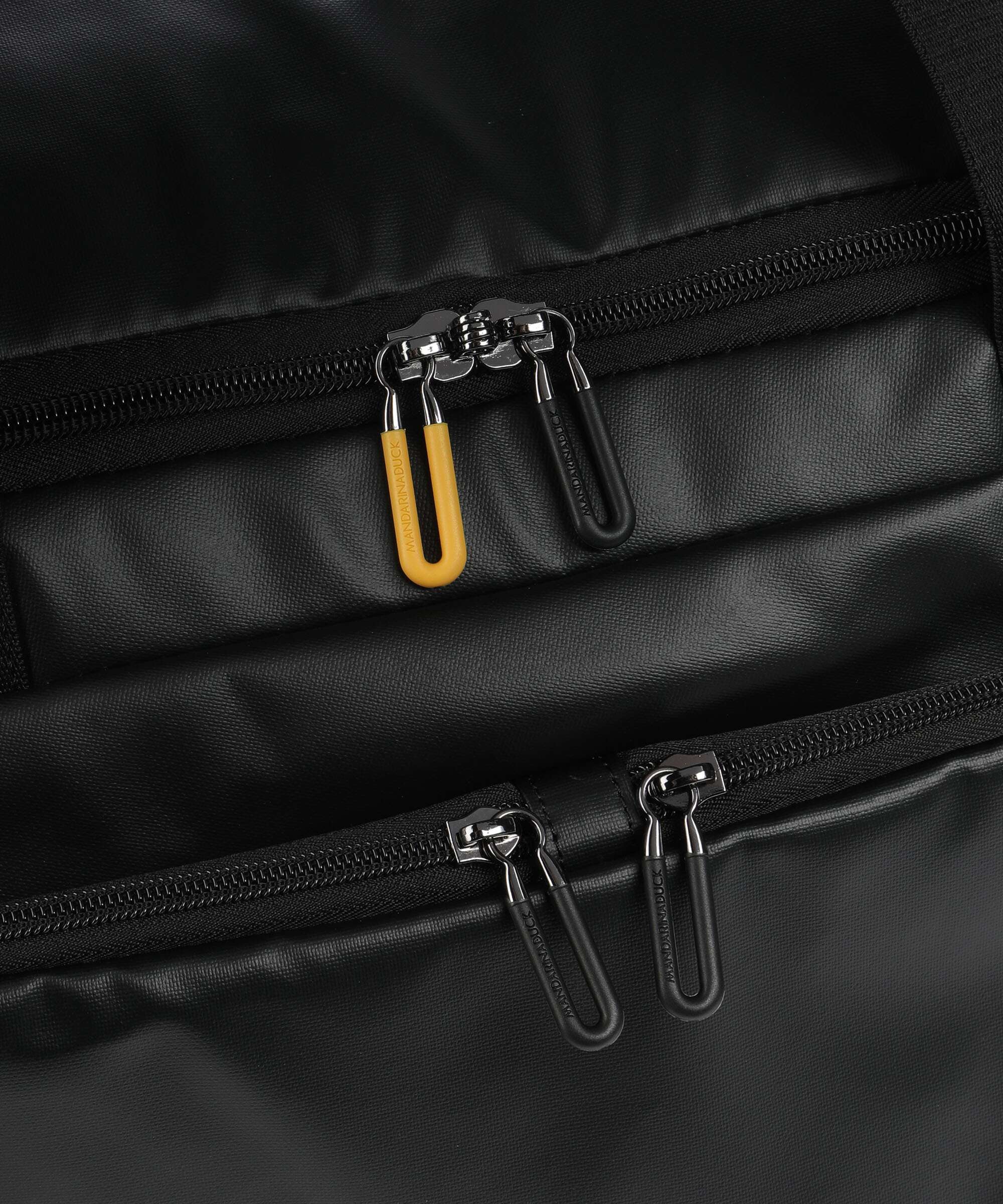 Mandarina Duck Eco Coated Sac de voyage black - Image 4